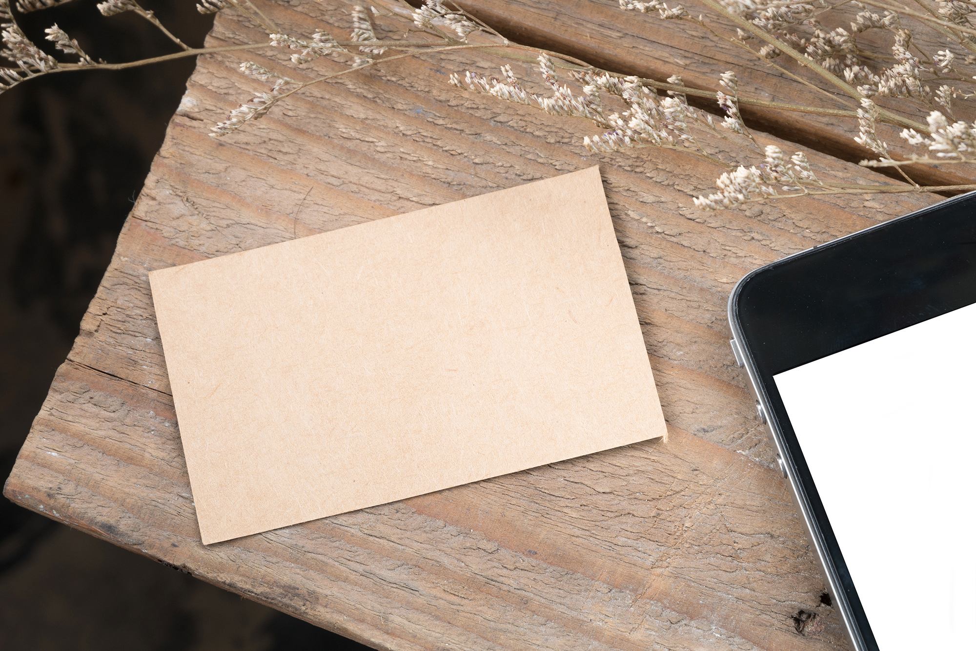 再生紙とは？メリット・デメリットや環境への影響を解説